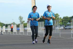 BIB: 070
                            <button type="button" onclick="openModal(5172912)" class="btn btn-primary btn-sm float-right btn-popup" data-toggle="modal" data-target=".modal-high-quality">
                        <i class="fas fa-shopping-cart"></i> Add to Cart
                    </button>
                                            <button type="button" onclick="isThisMe(5172912, true)" class="btn btn-success btn-sm float-right btn-popup btn-isme hidden" data-toggle="tooltip" data-placement="bottom" title="นี่คือรูปของคุณใช่ไหม คลิกที่นี่เพื่อเอาเข้าอัลบั้ม">
                        <i class="fas fa-plus"></i> Add to album
                    </button>
                    <button type="button" onclick="isThisMe(5172912, false)" class="btn btn-warning btn-sm float-right btn-popup btn-isnotme hidden">
                        <i class="fas fa-ban"></i> Remove from album
                    </button>